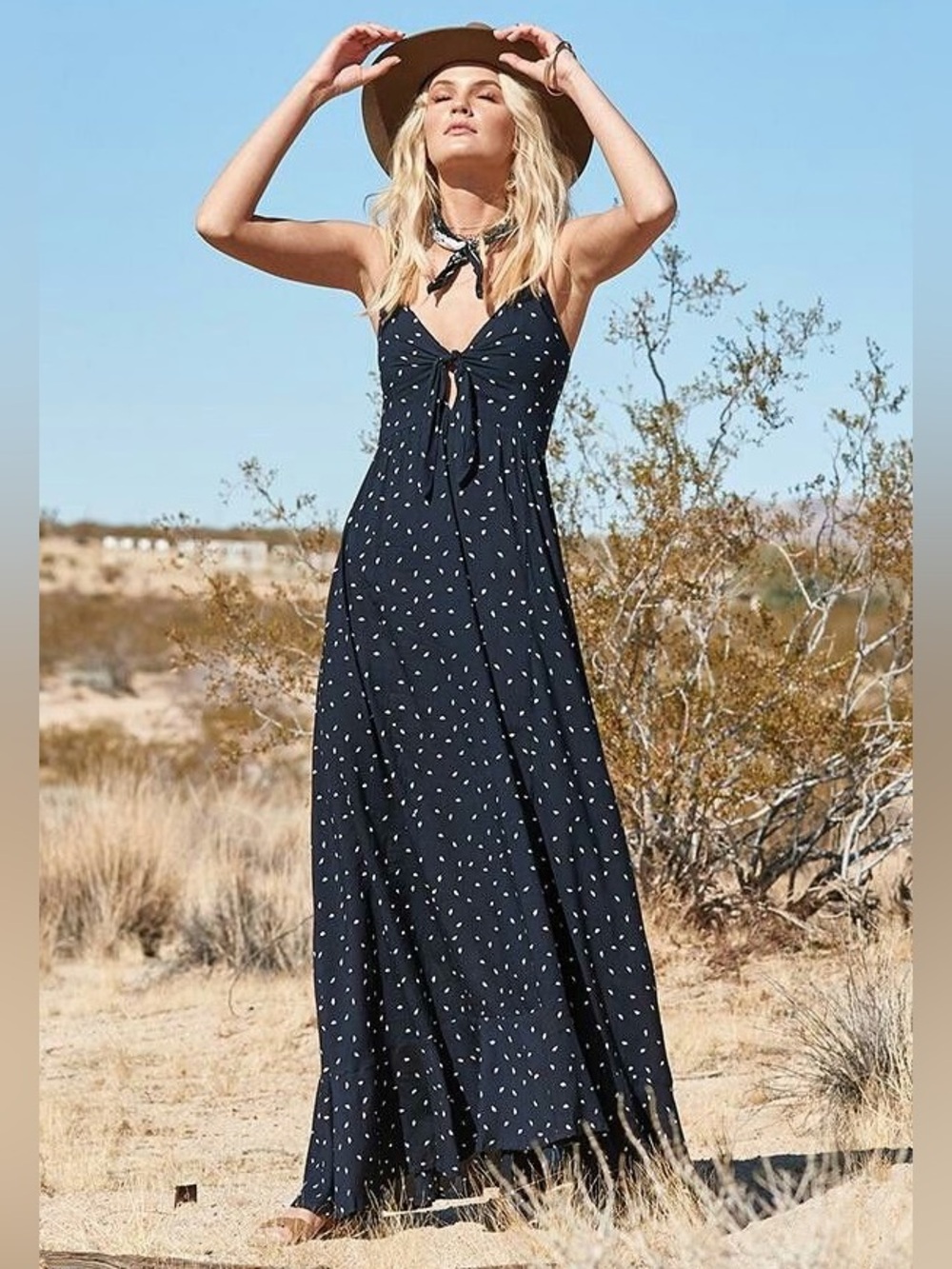 KIVARI | Summer Maxi Dress - M polka dot